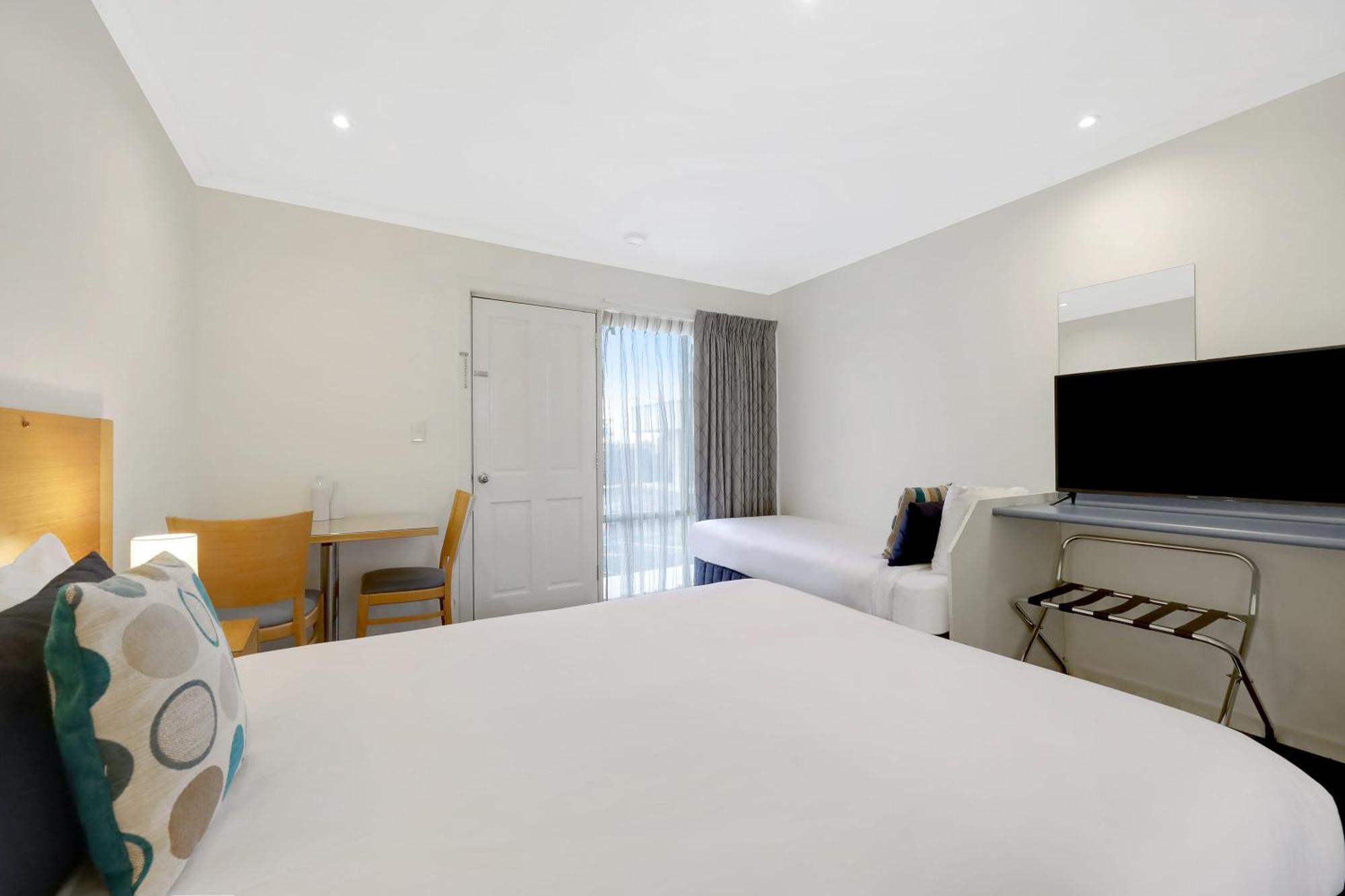 Hamilton Townhouse Motel Buitenkant foto